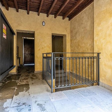 Xenia Apartments - Accogliente Pied-A-Terre Sui Navigli 米兰 外观 照片